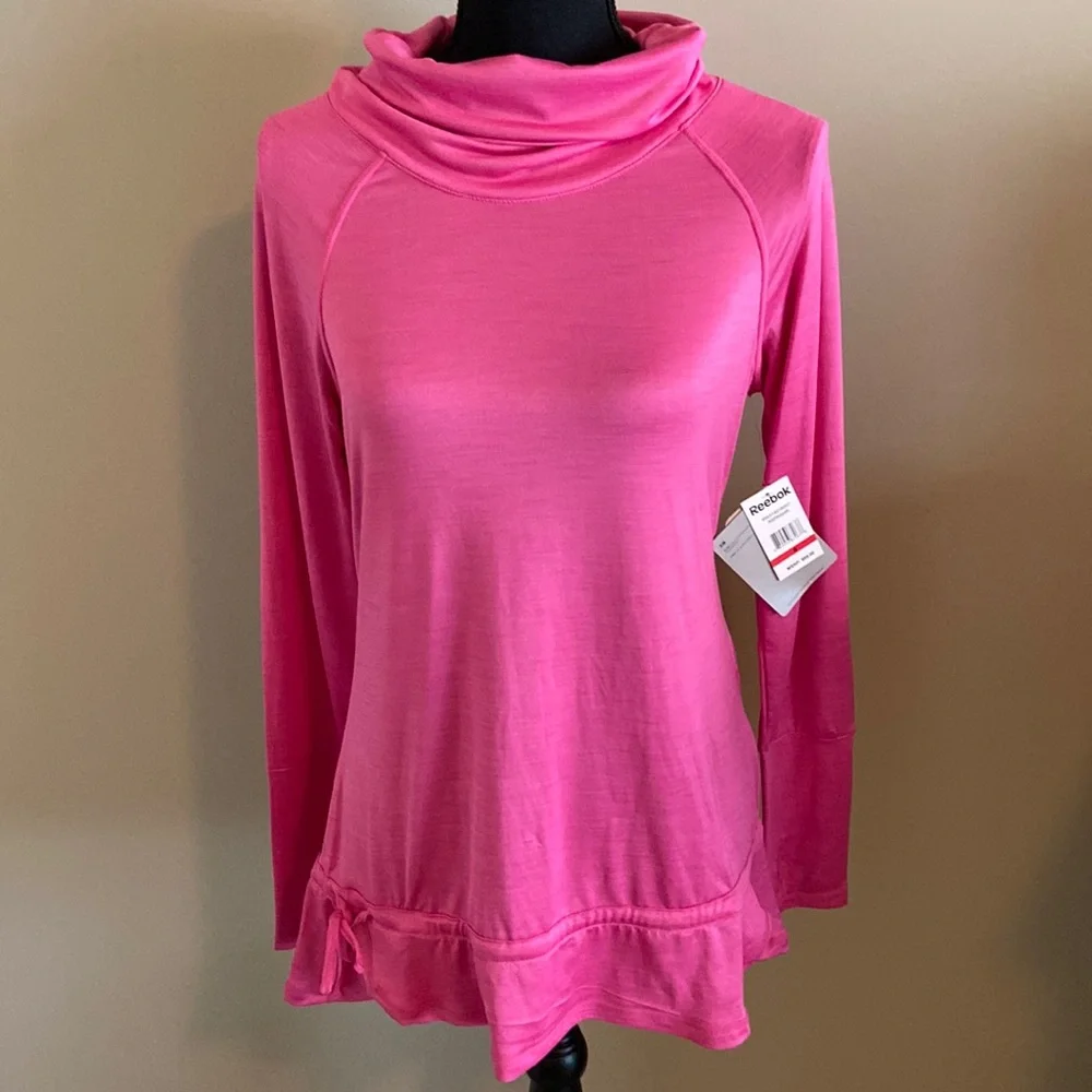 NWT- Pink Reebok runners top.  Barbiecore Vibes!  Slim Fit. Women’s size S. - Picture 2 of 14